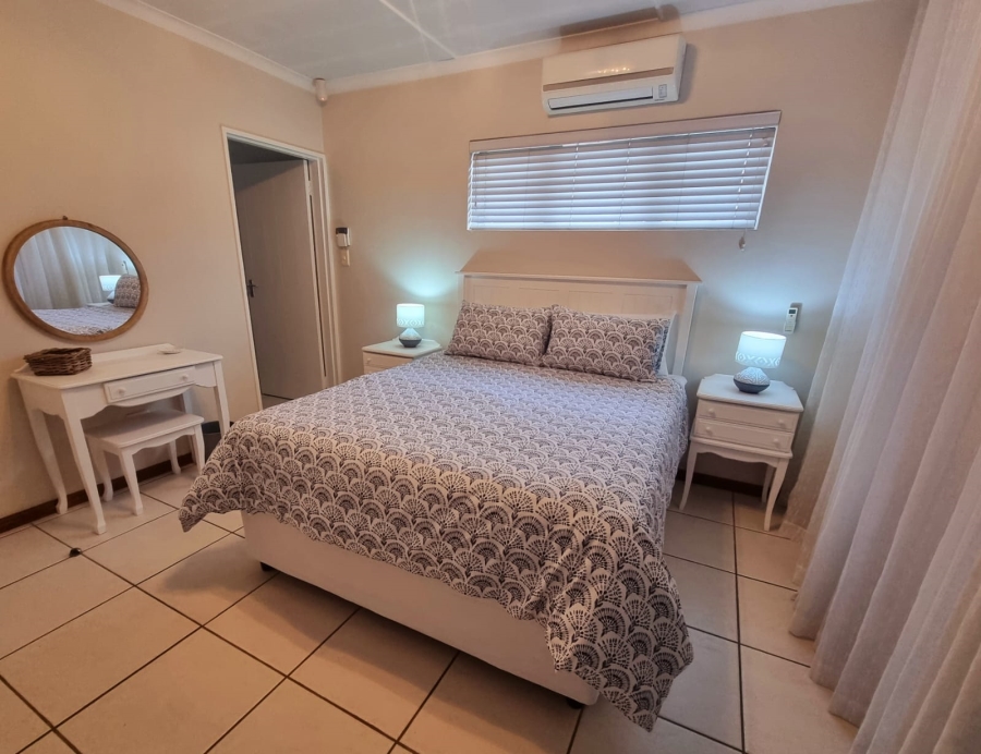 To Let 3 Bedroom Property for Rent in Wavecrest Eastern Cape